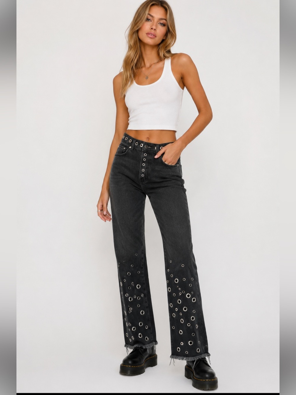 Zara Trafaluc Black Grommet Eyelet Raw Hem Jeans Size 24